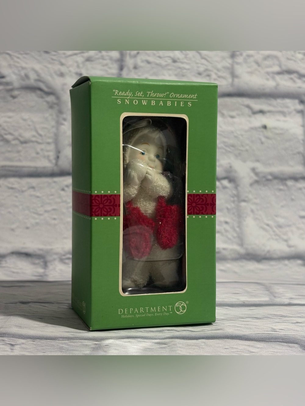 NIB 2008 Department 56 Snowbabies “Ready, Set, Throw” Christmas ornament